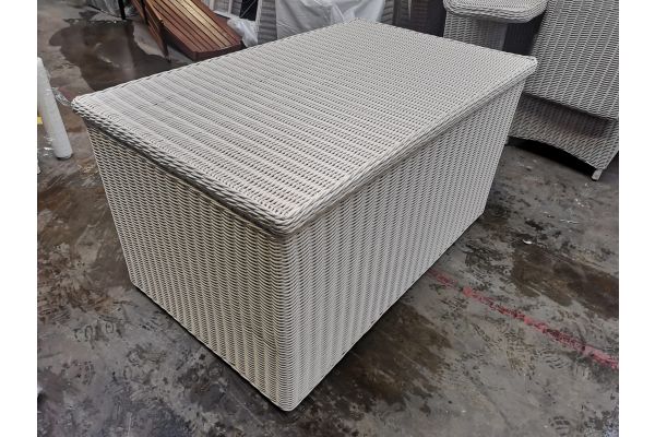 #HBM 796: Luxus Auflagenbox XL-perlweiß